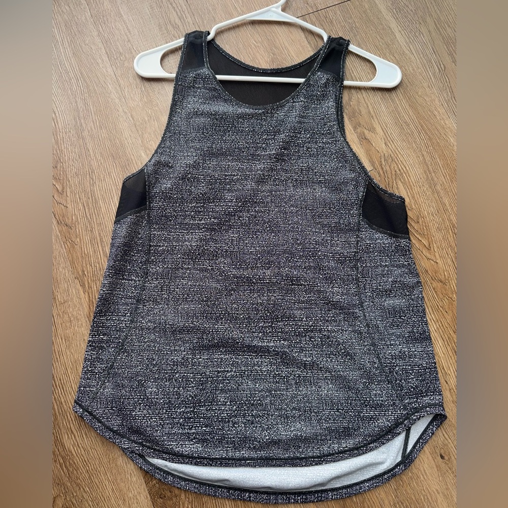 Lululemon Sculpt Tank II - Size 6